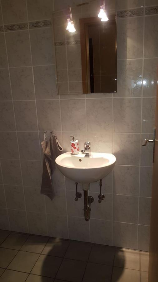 Komfortable Ferienwohnung In Floersheim-Weilbach Floersheim am Main Екстериор снимка